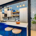 Elegant 2br + Gourmet Kitchen | Mid-term