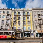 Апартаменти Elegant 2br + Gourmet Kitchen | Mid-term