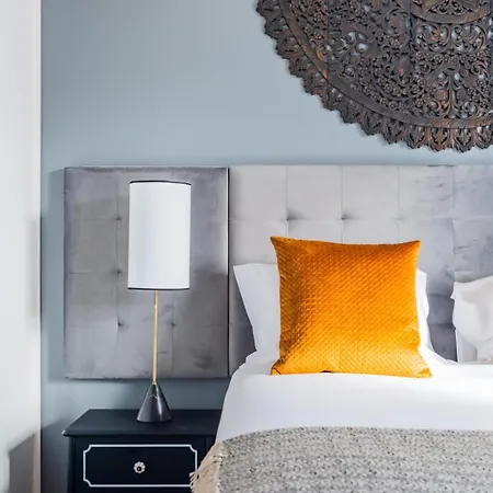 Апартаменти Elegant 2br + Gourmet Kitchen | Mid-term Лісабон