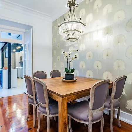 アパート Elegant 2br + Gourmet Kitchen | Mid-term リスボン