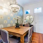 Elegant 2br + Gourmet Kitchen | Mid-term * Лісабон