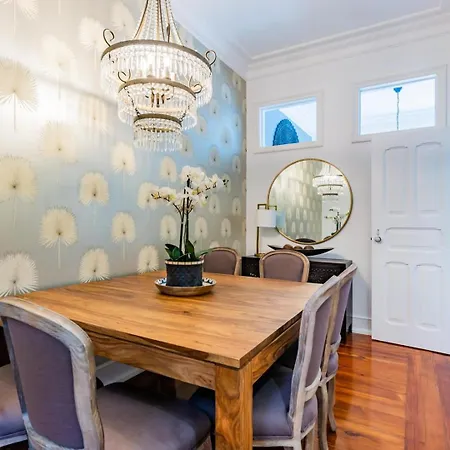 Elegant 2br + Gourmet Kitchen | Mid-term * Lisboa